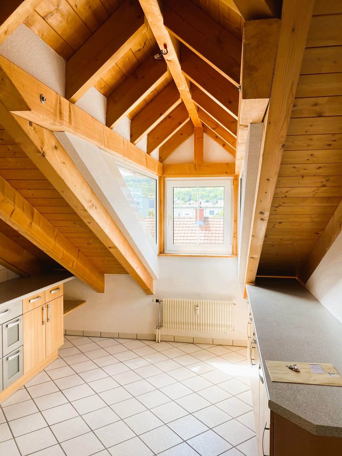 Lörrach: Preishammer! 2-Zimmer DG-Wohnung in zentraler Lage von Lörrach 